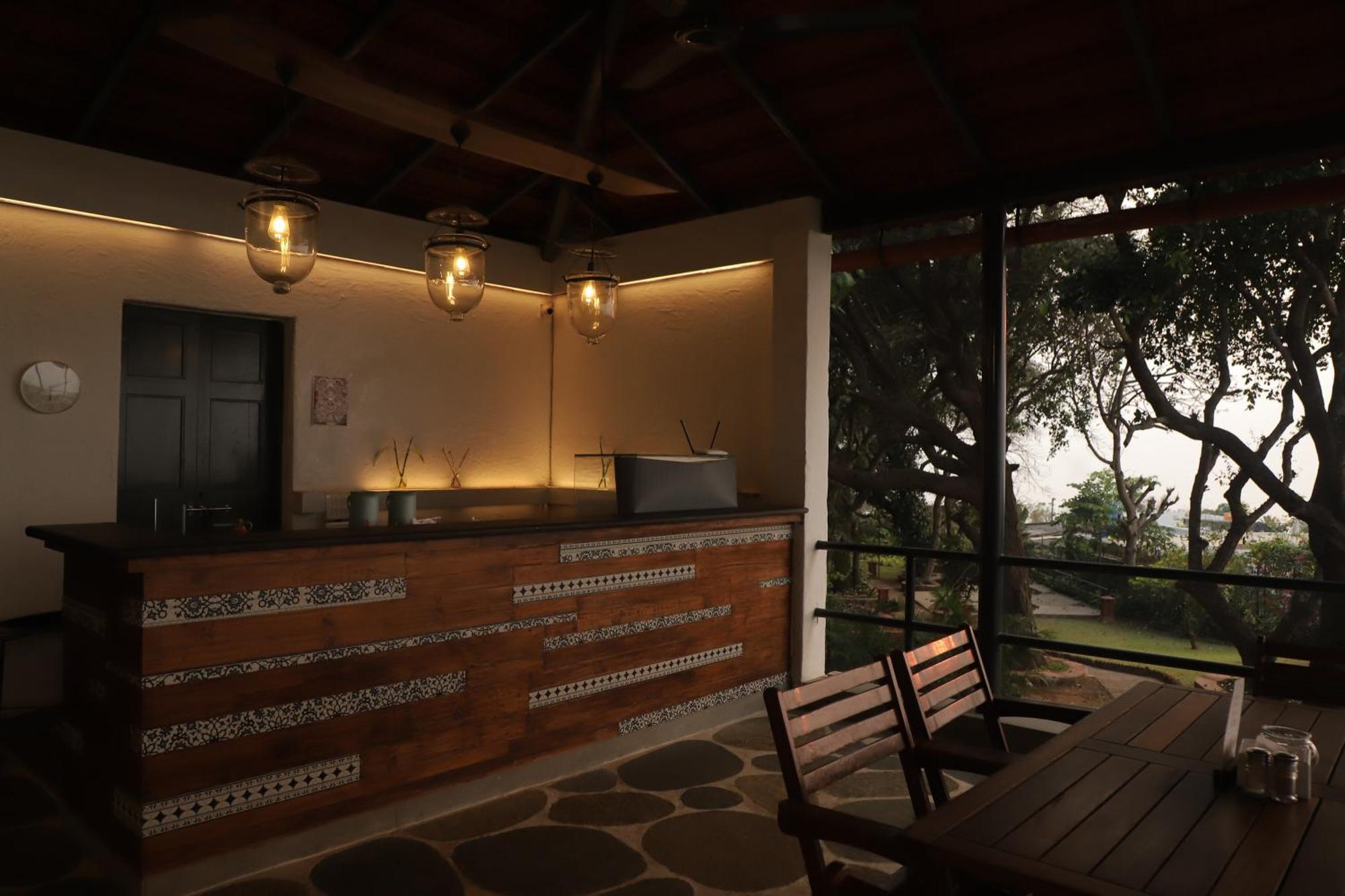 The Lighthouse - Formerly Known As Utan Sea Resort Thane Luaran gambar